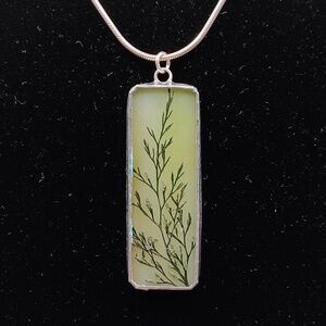 Botanical resin pendant necklace